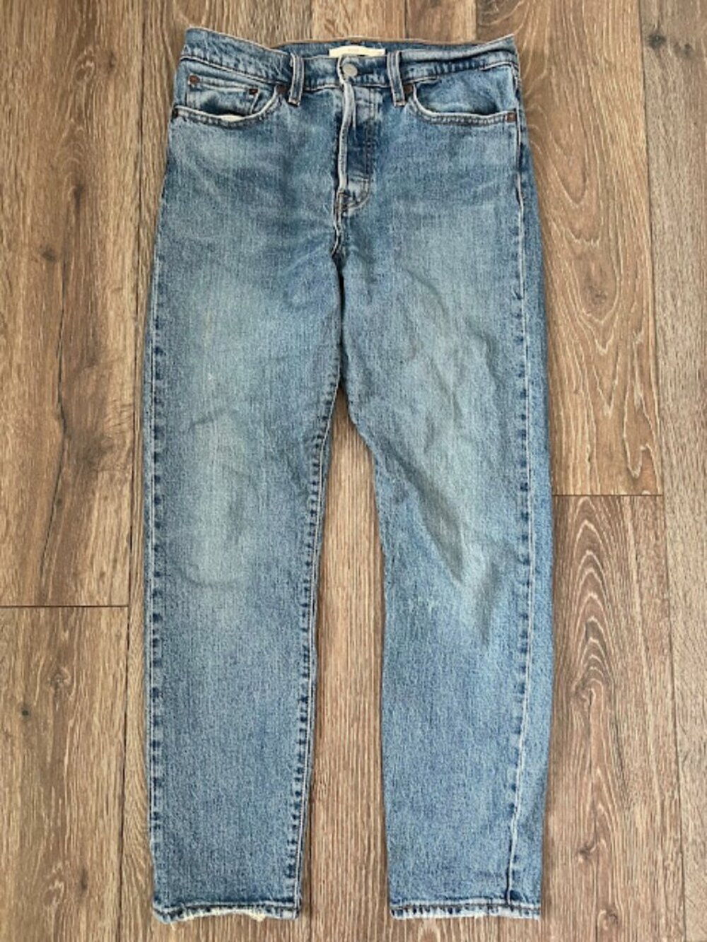 Levis Wedgie High Waisted Straight Medium Wash Denim Jeans Size 28